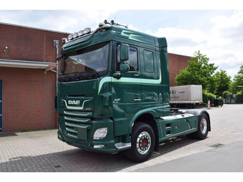وحدة جر DAF XF 530