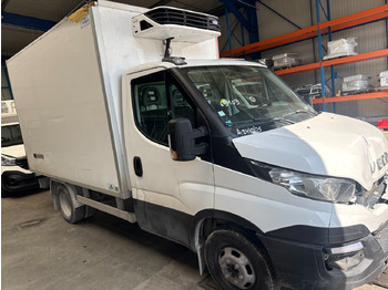شاحنة مُبرّدة للتوصيل IVECO Daily 35c13