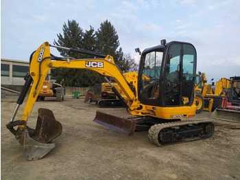 حفارة مُصَّغرة JCB 8030