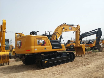 حفار زحاف CATERPILLAR
