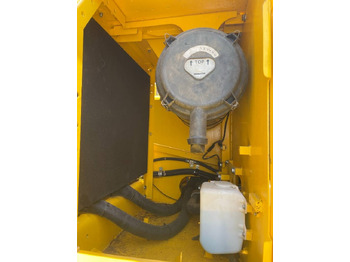 Komatsu PC 220  Komatsu PC 220: صورة 5