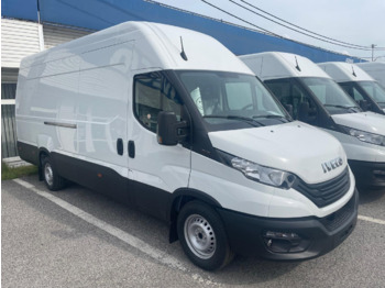 فان IVECO Daily 35s18
