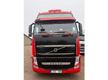 وحدة جر VOLVO FH 440
