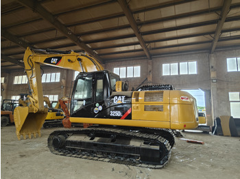 حفار زحاف CATERPILLAR 325D