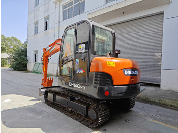 حفارة مُصَّغرة DOOSAN DH60