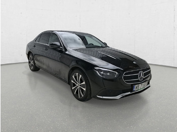 سيدان MERCEDES-BENZ
