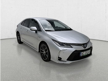 سيدان TOYOTA