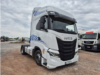 وحدة جر IVECO