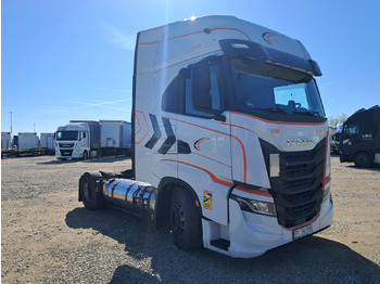 وحدة جر IVECO
