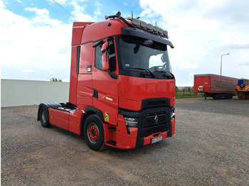 وحدة جر RENAULT T 520