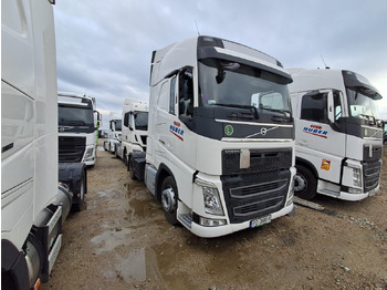 وحدة جر VOLVO FH 460