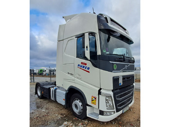 وحدة جر VOLVO FH 460