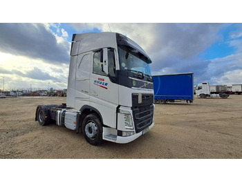 وحدة جر VOLVO FH 460