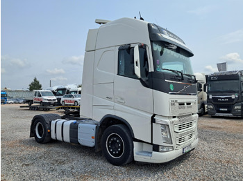 وحدة جر VOLVO FH