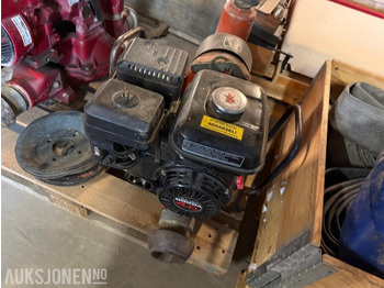 معدات البناء