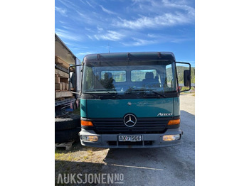 شاحنات مسطحة 1998 Mercedes-Benz Atego 815/36: صورة 2
