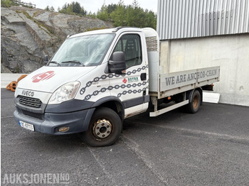 شاحنات مسطحة IVECO Daily