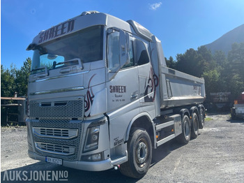 شاحنة قلاب VOLVO FH16