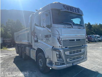 شاحنة قلاب 2016 Volvo FH16 FH750 8x4 tippbil: صورة 2