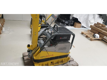 مدحلة 2024 Wacker DPU5545 Vibroplate: صورة 2 مدحلة 2024 Wacker DPU5545 Vibroplate: صورة 2