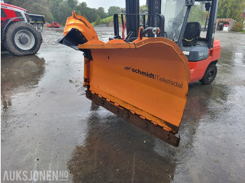 الآلات الزراعية