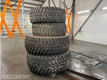 الآلات الزراعية JOHN DEERE