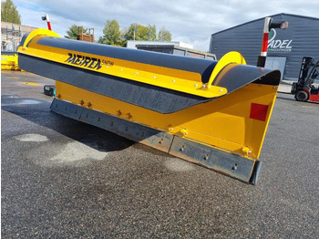 الآلات الزراعية