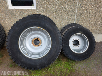 الآلات الزراعية JOHN DEERE 6930