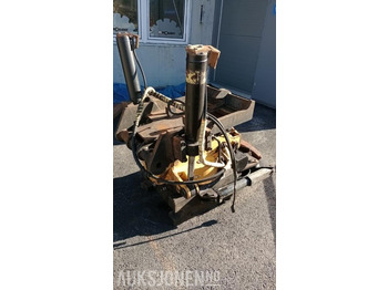 معدات البناء Engcon 30 Rototilt: صورة 2