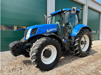 جرار NEW HOLLAND T7.235