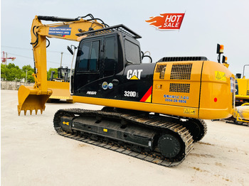 حفار زحاف CATERPILLAR 320D