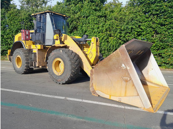اللودر بعجل CATERPILLAR 950M
