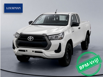 شاحنة البيك أب TOYOTA Hilux