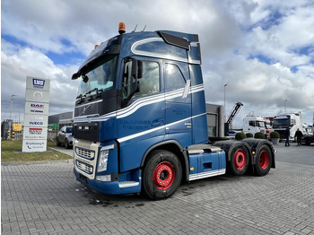 وحدة جر VOLVO FH 500