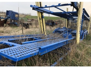 نصف مقطورة نقل السيارات LOHR