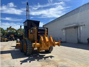 ممهدة CATERPILLAR 140K