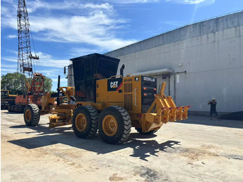 ممهدة CATERPILLAR 140K