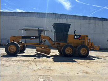 ممهدة CATERPILLAR 140K