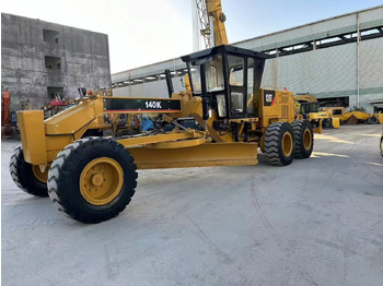 ممهدة CATERPILLAR 140K