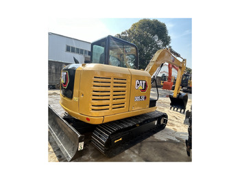 حفار زحاف CATERPILLAR 305.5E2
