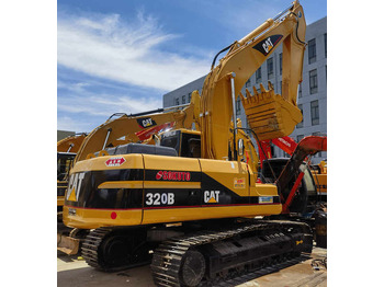 حفار زحاف CATERPILLAR 320B