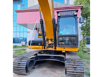 حفار زحاف CATERPILLAR 320D2