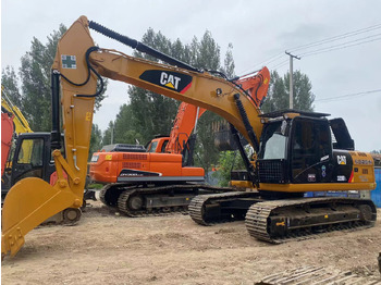 حفار زحاف CATERPILLAR 320DL