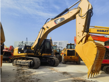 حفار زحاف CATERPILLAR 330D2L