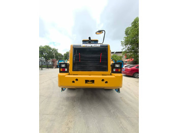 اللودر بعجل CATERPILLAR 950H