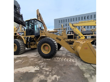 اللودر بعجل CATERPILLAR 966H
