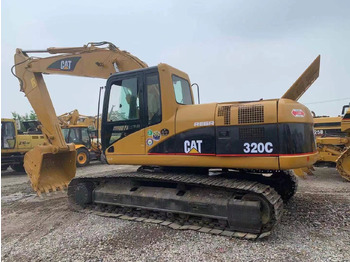 حفار زحاف CATERPILLAR 320C