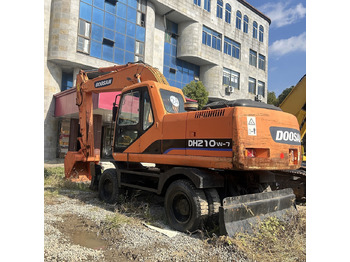 حفارة دولاب DOOSAN DH210W-7