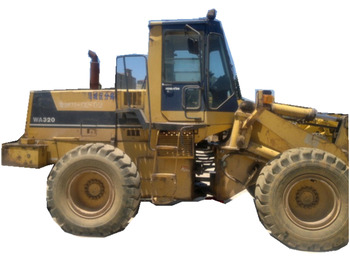اللودر بعجل KOMATSU WA320