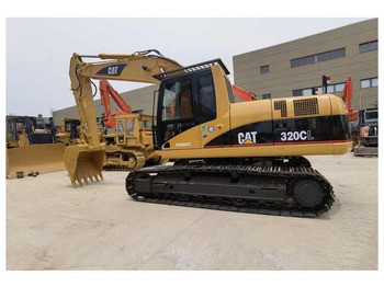 حفار زحاف CATERPILLAR 320CL